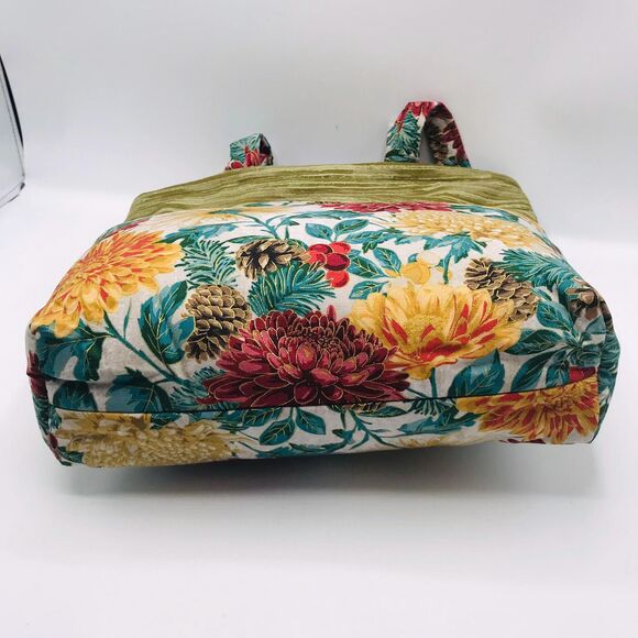 Basic Lizbet Library Market Tote, Metallic Fall Floral 12x13.5x3" With Pockets - Picture 4 of 6